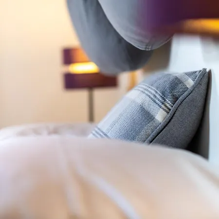 Warm 2-bedroom Near The Tourist Office Apartment