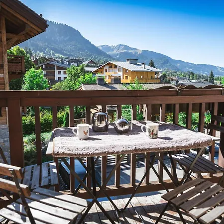 Warm 2-bedroom Near The Tourist Office *